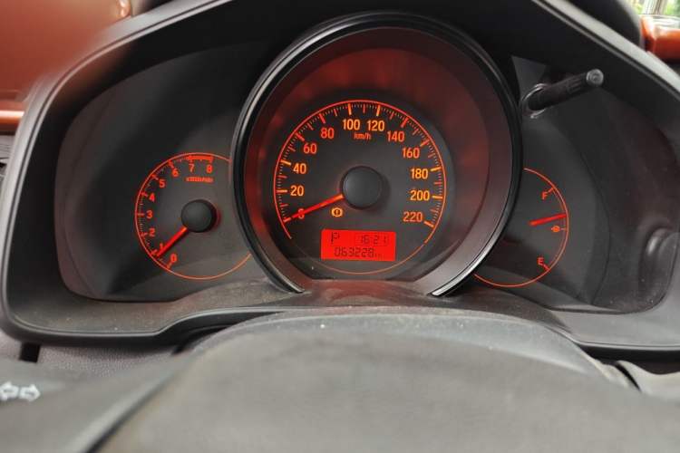 Used Honda Fit 2014 1.5L LX CVT Comfort Model Instrument Cluster