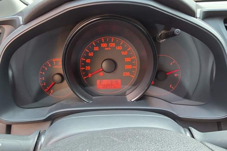 Used Honda Fit 2014 1.5L LX CVT Comfort Model Instrument Cluster