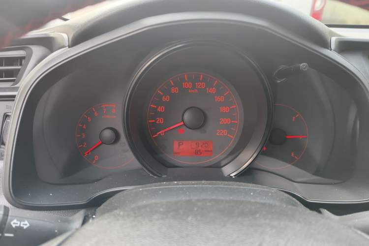 Used Honda Fit 2014 1.5L LX CVT Comfort Model Instrument Cluster