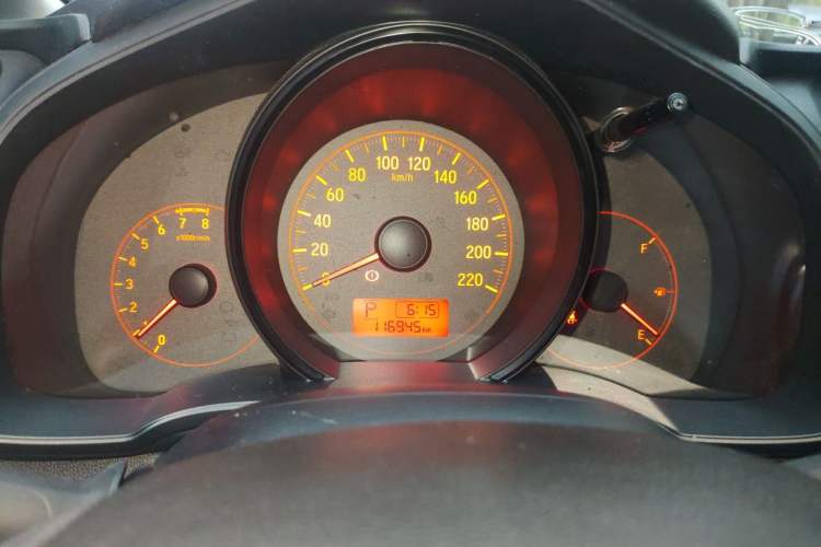 Used Honda Fit 2014 1.5L LX CVT Comfort Model Instrument Cluster
