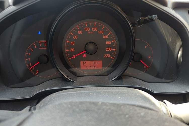 Used Honda Fit 2014 1.5L LX CVT Comfort Model Instrument Cluster