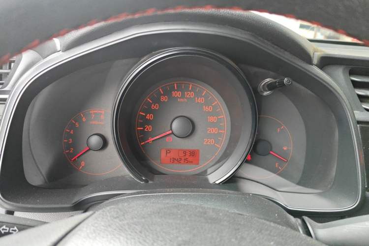 Used Honda Fit 2014 1.5L LX CVT Comfort Model Instrument Cluster