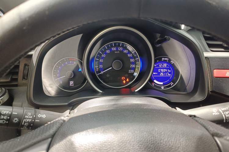 Used Honda Fit 2014 1.5L SE CVT Fashion Model Instrument Cluster