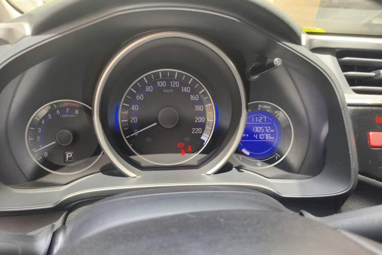 Used Honda Fit 2014 1.5L SE CVT Fashion Model Instrument Cluster