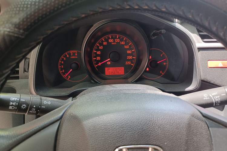 Used Honda Fit 2014 1.5L LX CVT Comfort Model Instrument Cluster
