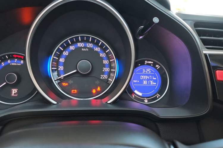 Used Honda Fit 2014 1.5L SE CVT Fashion Model Instrument Cluster