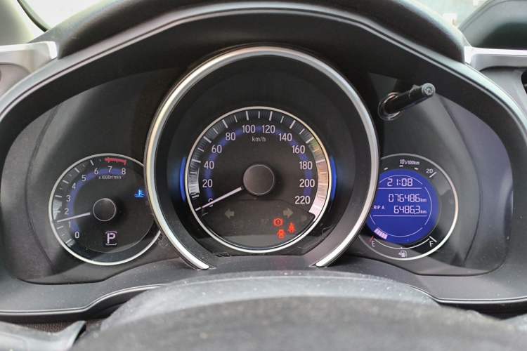 Used Honda Fit 2014 1.5L SE CVT Fashion Model Instrument Cluster