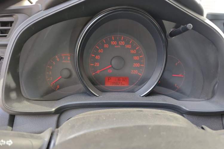 Used Honda Fit 2014 1.5L LX CVT Comfort Model Instrument Cluster