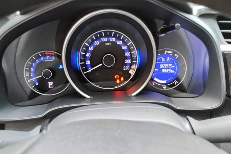 Used Honda Fit 2014 1.5L SE CVT Fashion Model Instrument Cluster