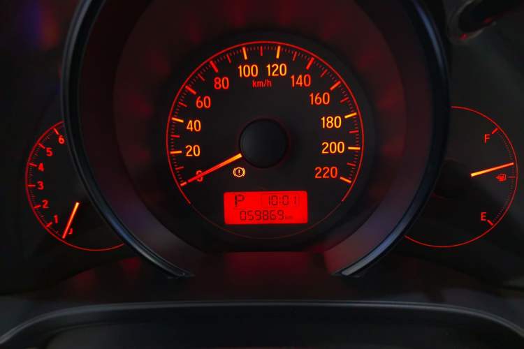 Used Honda Fit 2014 1.5L LX CVT Comfort Model Instrument Cluster