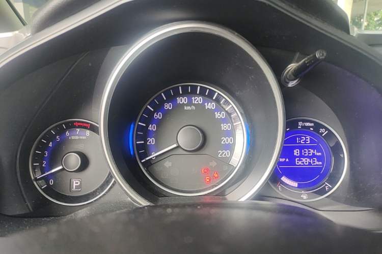 Used Honda Fit 2014 1.5L SE CVT Fashion Model Instrument Cluster