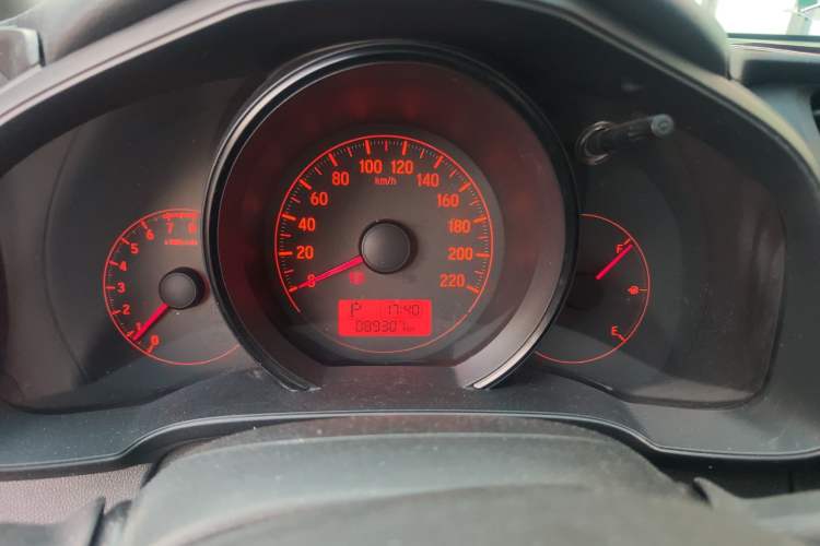 Used Honda Fit 2014 1.5L SE CVT Fashion Model Instrument Cluster