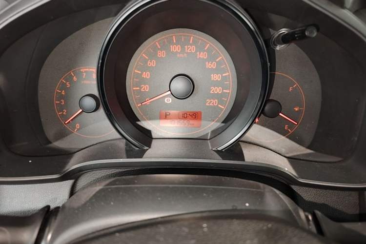 Used Honda Fit 2014 1.5L LX CVT Comfort Model Instrument Cluster