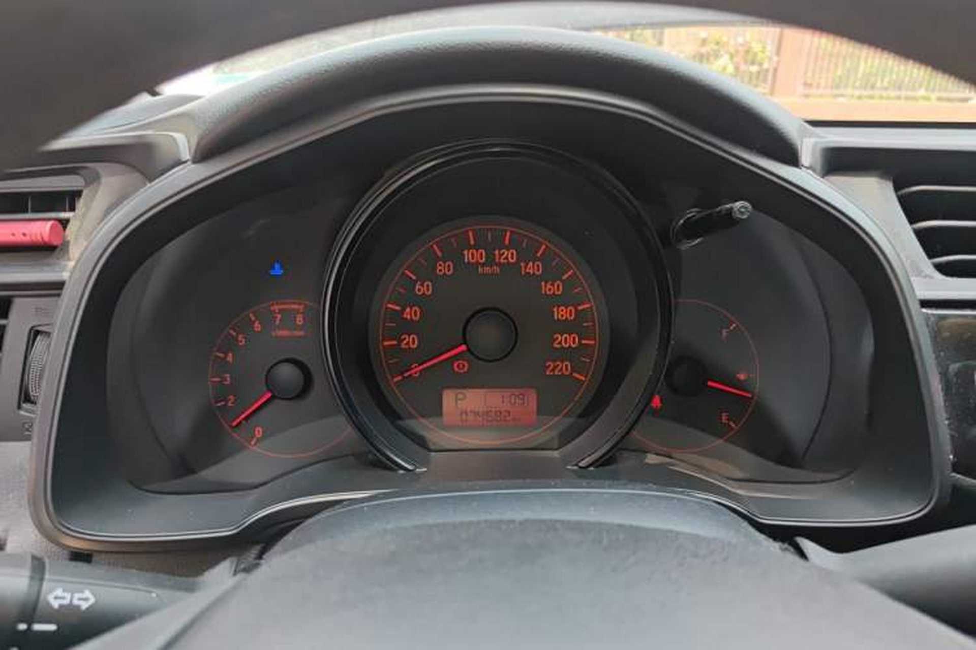 Used Honda Fit 2014 1.5L LX CVT Comfort Model Instrument Cluster