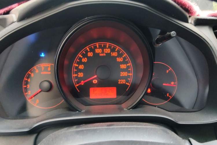 Used Honda Fit 2014 1.5L LX CVT Comfort Model Instrument Cluster