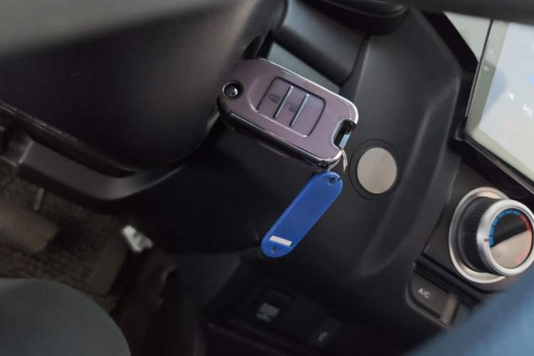Used Honda Fit 2014 1.5L SE CVT Fashion Model Interior 1