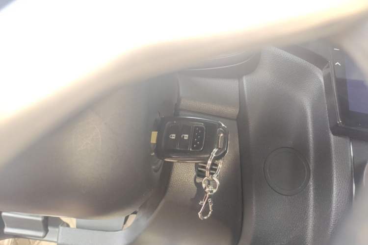 Used Honda Fit 2014 1.5L SE CVT Fashion Model Interior 1
