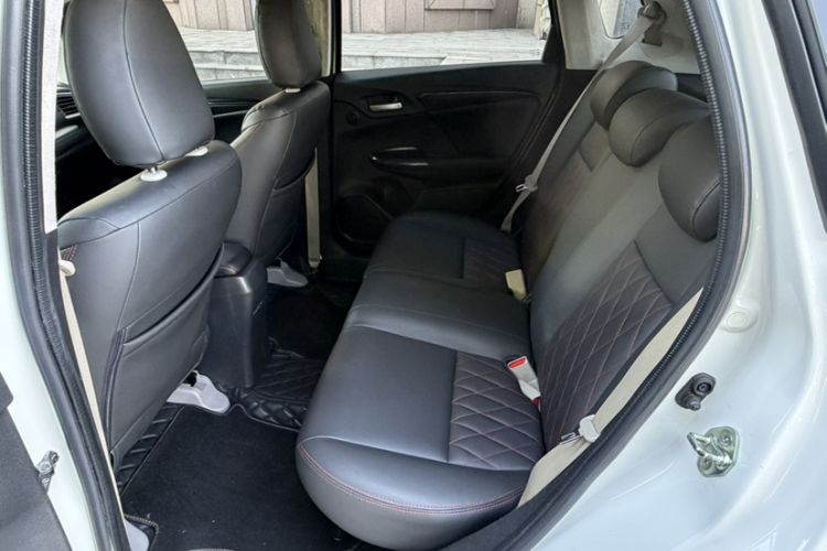 Used Honda Fit 2014 1.5L EXLI CVT Leading Model Interior 3