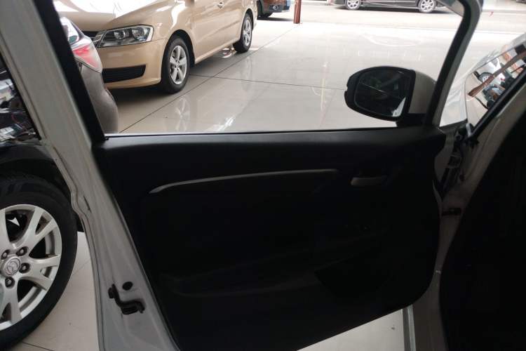 Used Honda Fit 2014 1.5L SE CVT Fashion Model Left Front Door Interior