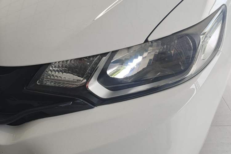 Used Honda Fit 2014 1.5L LX CVT Comfort Model Left Front Headlight
