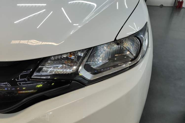 Used Honda Fit 2014 1.5L LX CVT Comfort Model Left Front Headlight