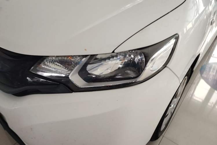 Used Honda Fit 2014 1.5L LX CVT Comfort Model Left Front Headlight
