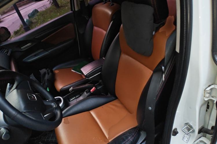 Used Honda Fit 2014 1.5L LX CVT Comfort Model Left Front Seat