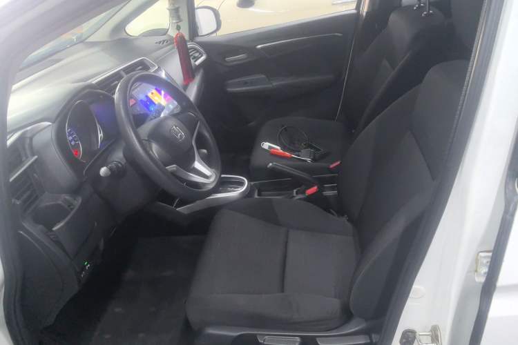 Used Honda Fit 2014 1.5L SE CVT Fashion Model Left Front Seat