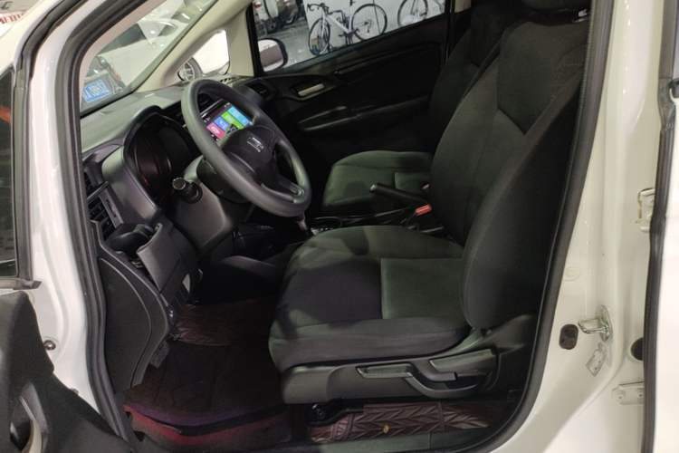 Used Honda Fit 2014 1.5L LX CVT Comfort Model Left Front Seat