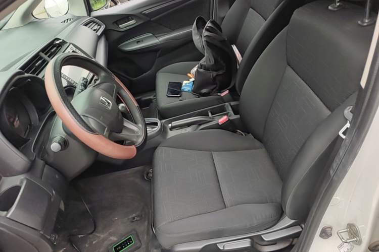 Used Honda Fit 2014 1.5L LX CVT Comfort Model Left Front Seat