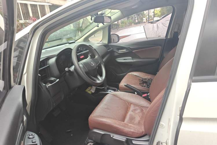 Used Honda Fit 2014 1.5L LX CVT Comfort Model Left Front Seat