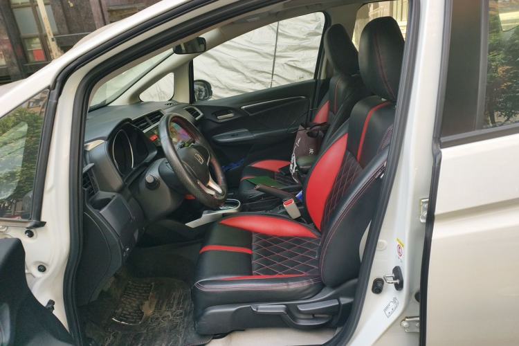 Used Honda Fit 2014 1.5L EX CVT Elite Model Left Front Seat