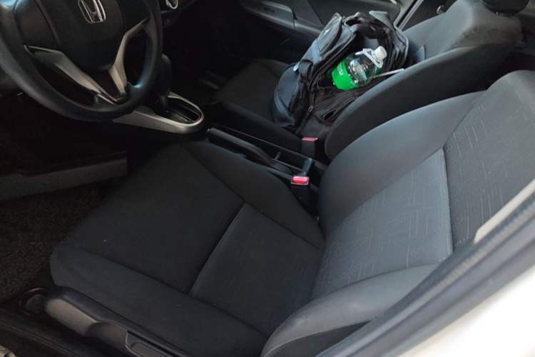 Used Honda Fit 2014 1.5L SE CVT Fashion Model Left Front Seat