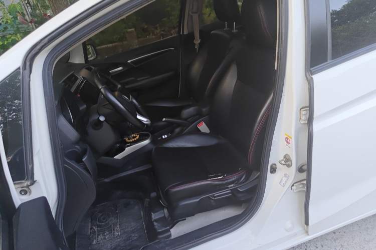 Used Honda Fit 2014 1.5L EXLI CVT Leading Model Left Front Seat