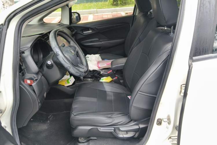Used Honda Fit 2014 1.5L LX CVT Comfort Model Left Front Seat