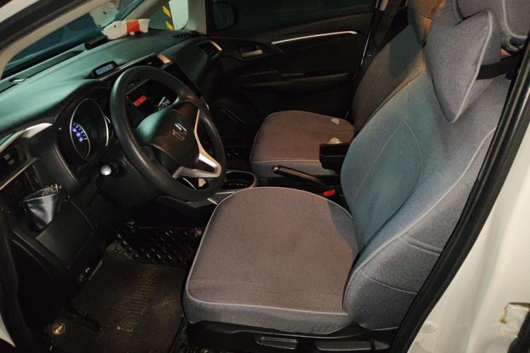 Used Honda Fit 2014 1.5L SE CVT Fashion Model Left Front Seat