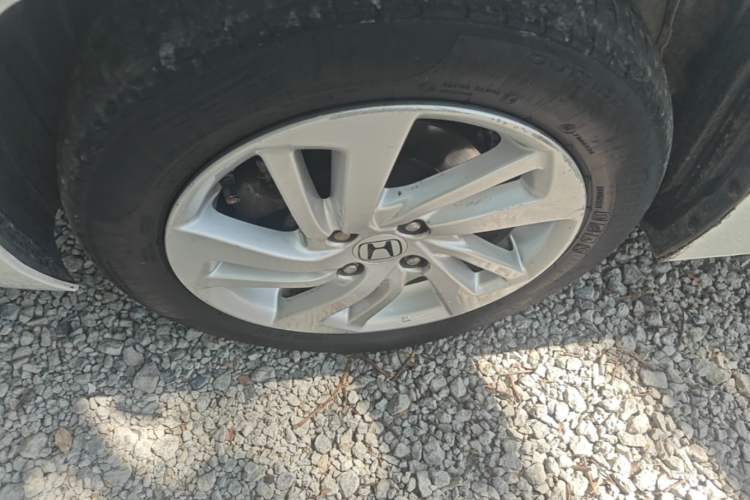 Used Honda Fit 2014 1.5L SE CVT Fashion Model Left Front Wheel Hub