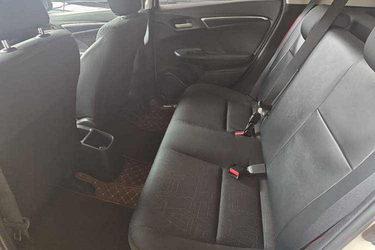 Used Honda Fit 2014 1.5L SE CVT Fashion Model Left Rear Seat