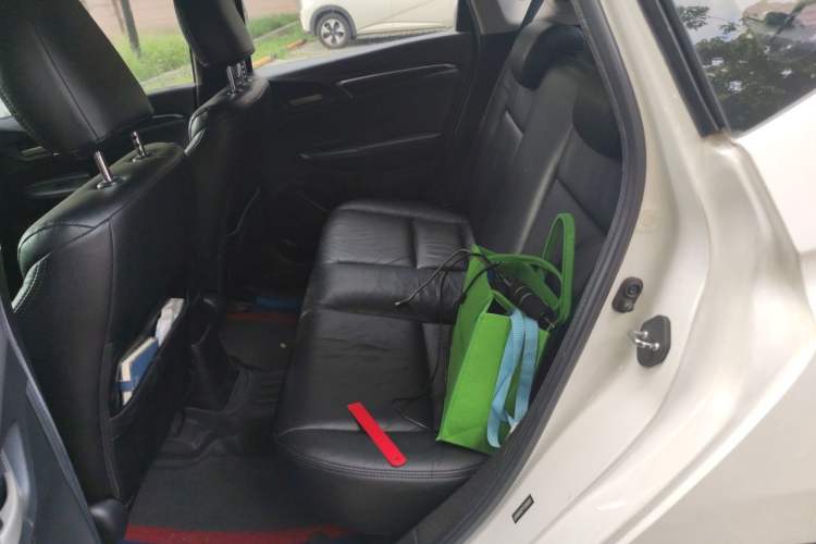 Used Honda Fit 2014 1.5L SE CVT Fashion Model Left Rear Seat