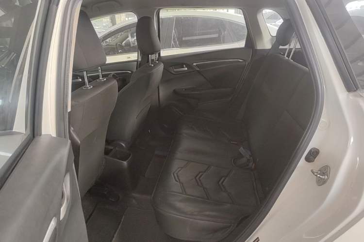 Used Honda Fit 2014 1.5L SE CVT Fashion Model Left Rear Seat