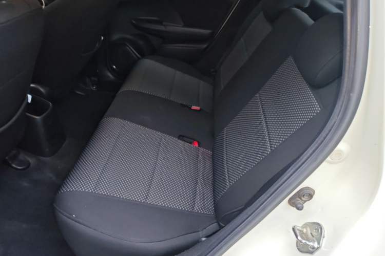 Used Honda Fit 2014 1.5L LX CVT Comfort Model Left Rear Seat