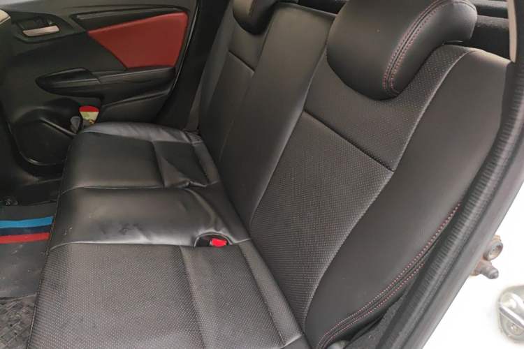 Used Honda Fit 2014 1.5L SE CVT Fashion Model Left Rear Seat