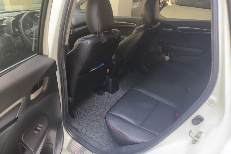 Used Honda Fit 2014 1.5L SE CVT Fashion Model Left Rear Seat
