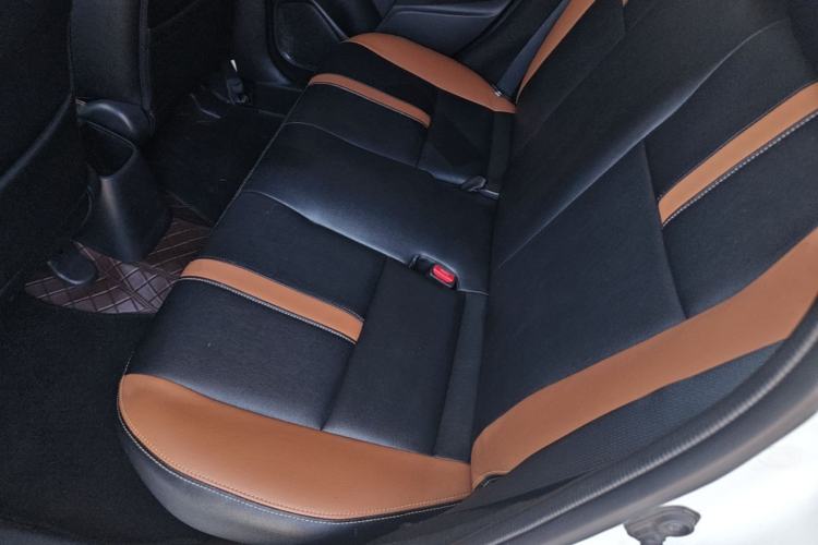 Used Honda Fit 2014 1.5L LX CVT Comfort Model Left Rear Seat