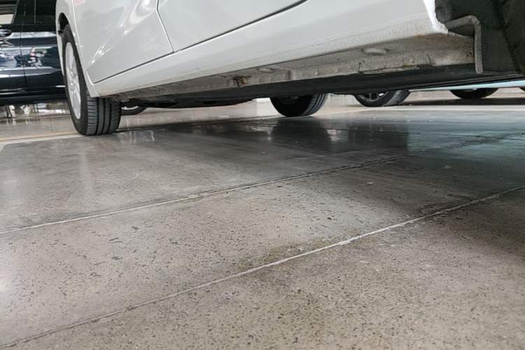 Used Honda Fit 2014 1.5L LX Manual Comfort Model Left Side Sill