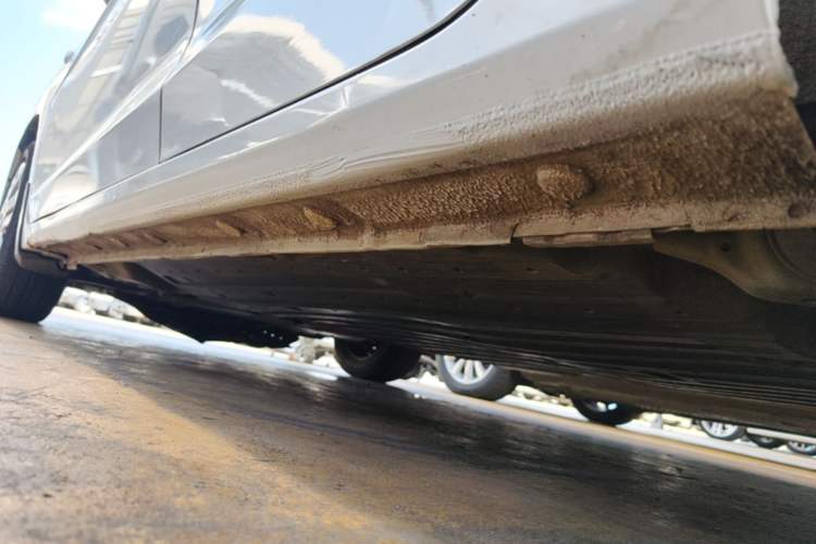Used Honda Fit 2014 1.5L LX CVT Comfort Model Left Side Sill