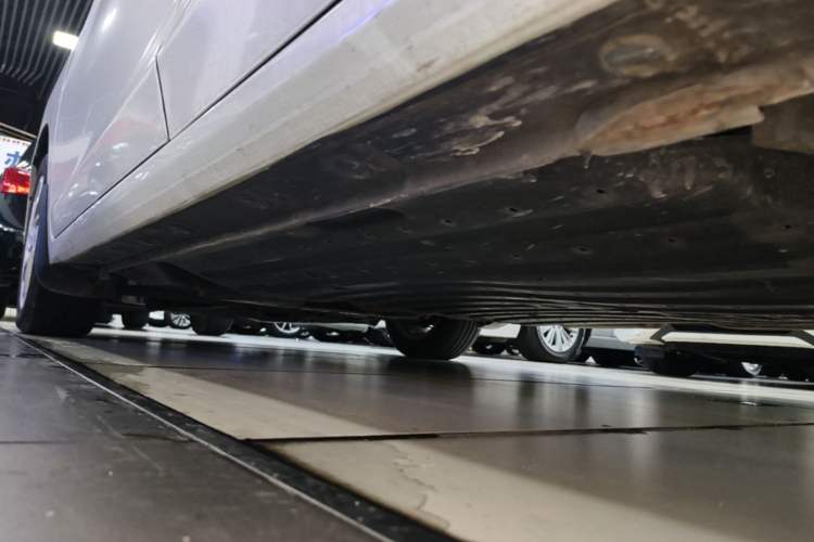 Used Honda Fit 2014 1.5L SE CVT Fashion Model Left Side Sill