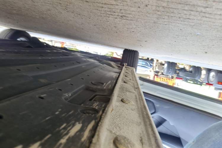 Used Honda Fit 2014 1.5L LX CVT Comfort Model Left Side Sill