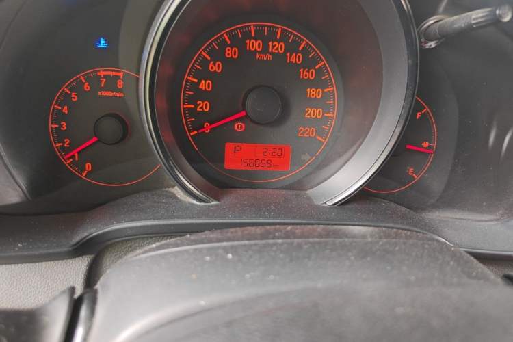 Used Honda Fit 2014 1.5L LX CVT Comfort Model Odometer Close Up