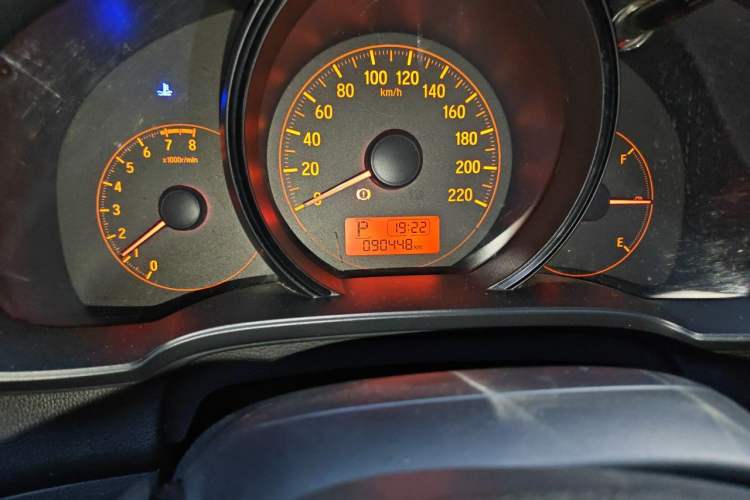 Used Honda Fit 2014 1.5L LX CVT Comfort Model Odometer Close Up
